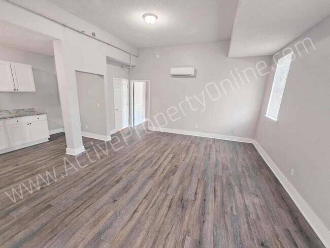 Foto del edificio - 1873 Hardeman Ave