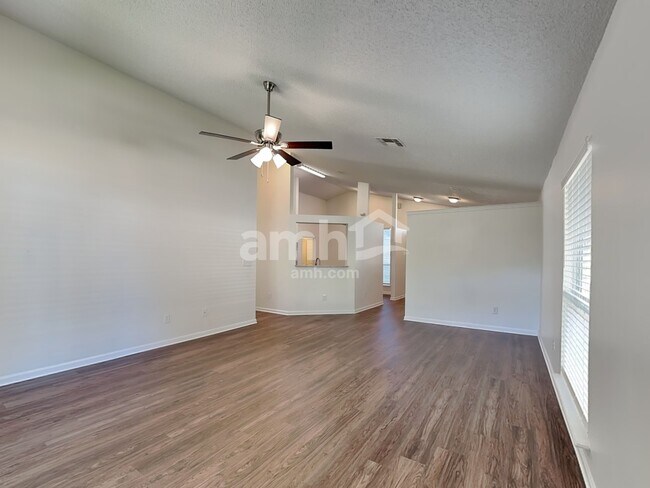 Building Photo - 927 Ashton Cove Terrace