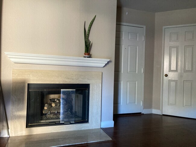 Foto del edificio - 5744 Oak Bend Ln