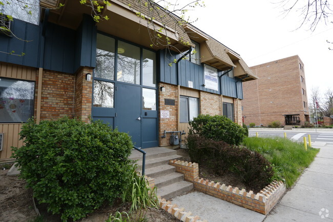 Building Photo - Shorter Arms Apartments