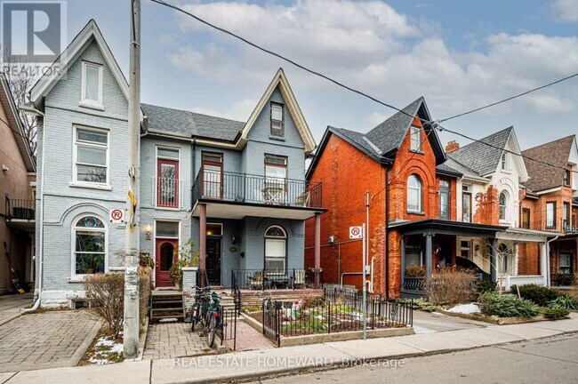 Photo du bâtiment - 66 Mackenzie Crescent