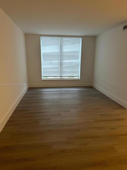 Foto del edificio - 210 SW 11th St