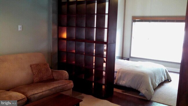 Foto del edificio - 258 Wertsville Rd