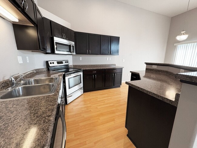 Interior Photo - Stonebridge Town Homes