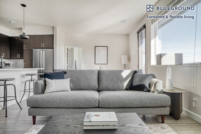 Foto del edificio - 2401 Blake St