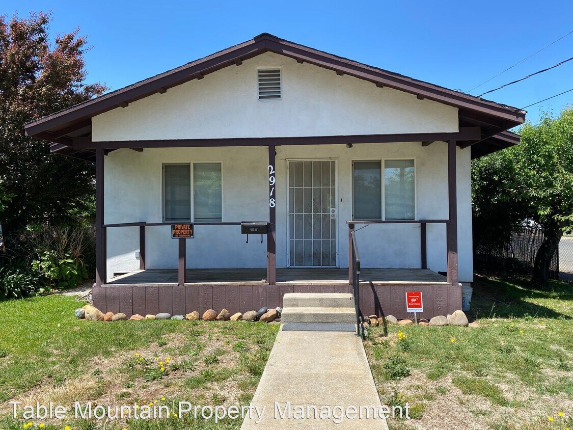 Foto principal - 2 br, 1 bath House - 2918 El Noble Ave