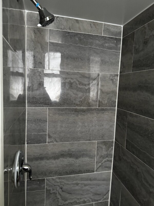 Foto del edificio - 120 Center Ave