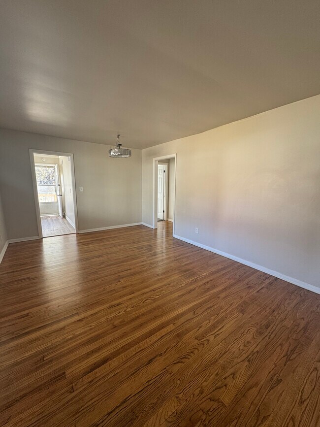 Foto del edificio - 3514 Monterey St