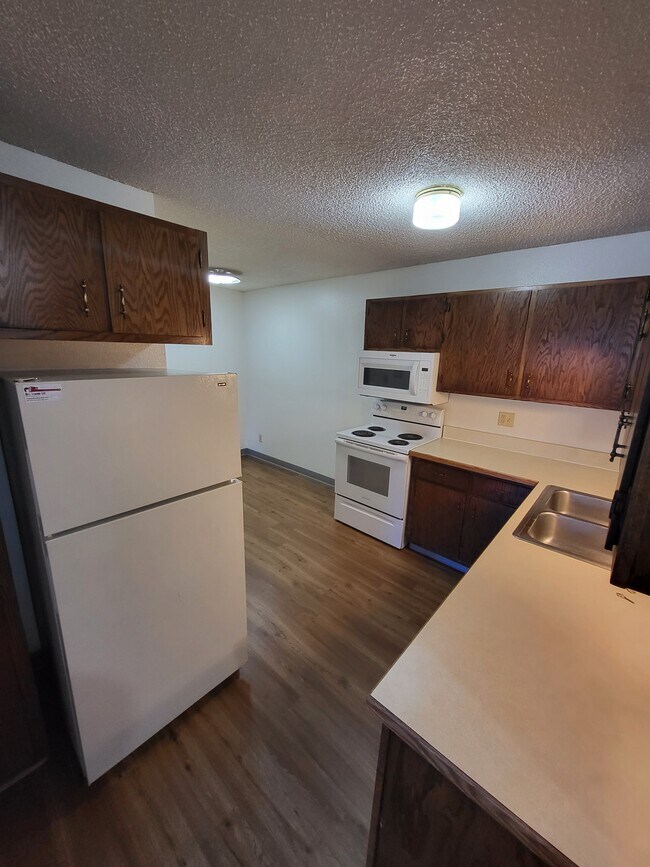 Cocina - 1408 Canby St