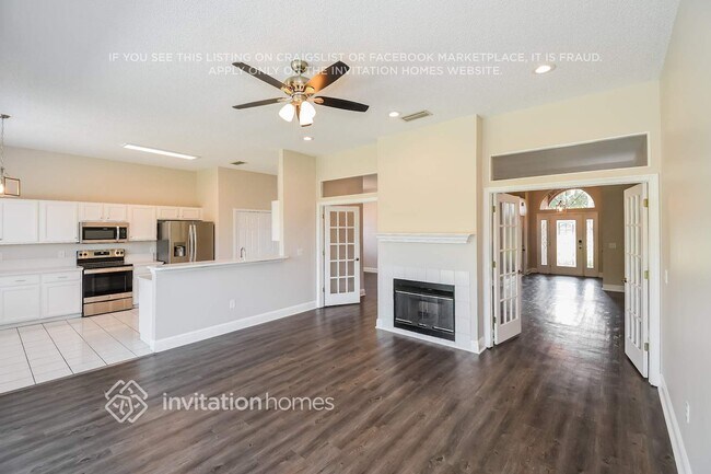 Foto del edificio - 13129 Tamarisk Ct