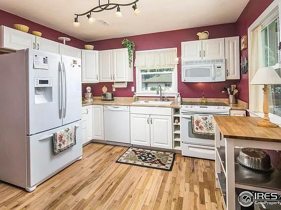Foto principal - 369 W 9th St