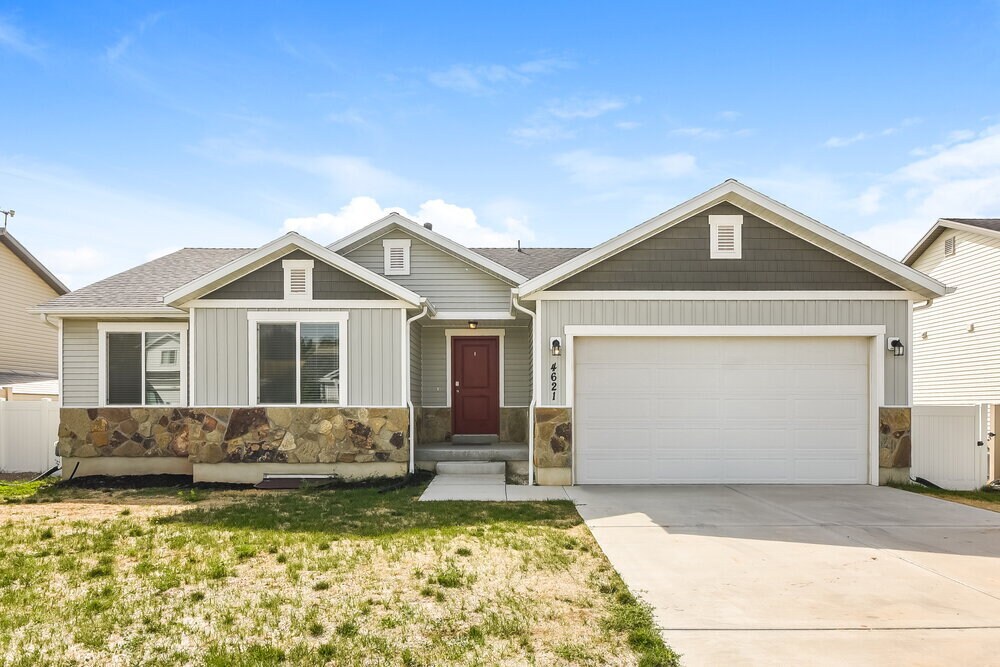 Primary Photo - 4621 S W Pk Dr