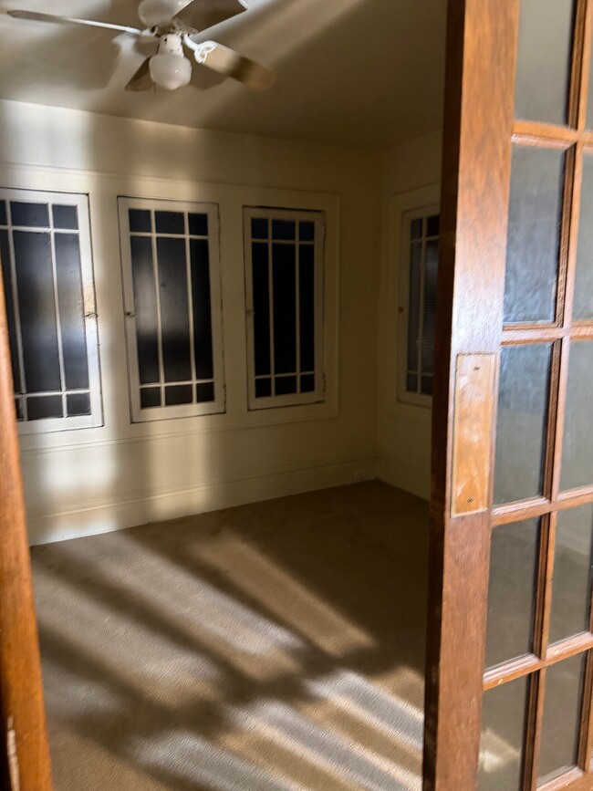 Building Photo - 276 Merriman Rd