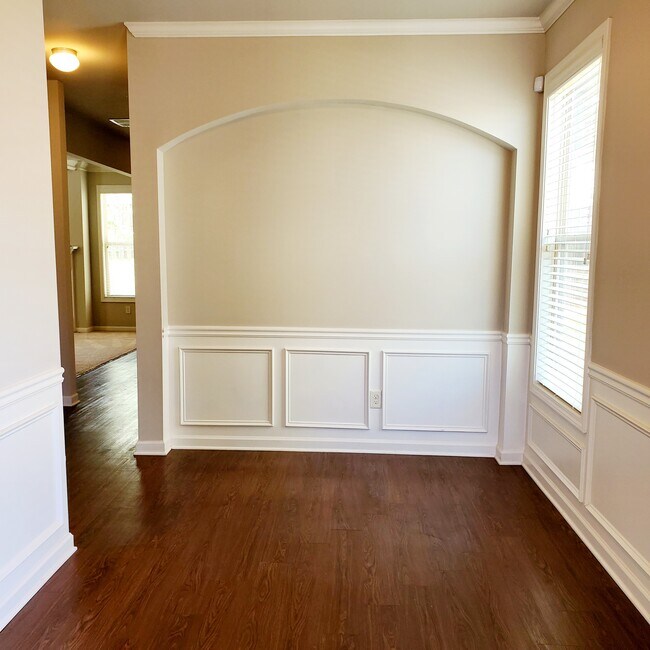 WELL KEPT BUFORD 4B/2.5BA HOME IN ESTABLIS... photo'