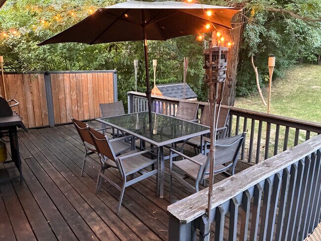 Deck - 25 Farmview Cres