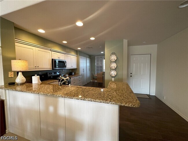 Foto del edificio - 9100 Southmont Cove