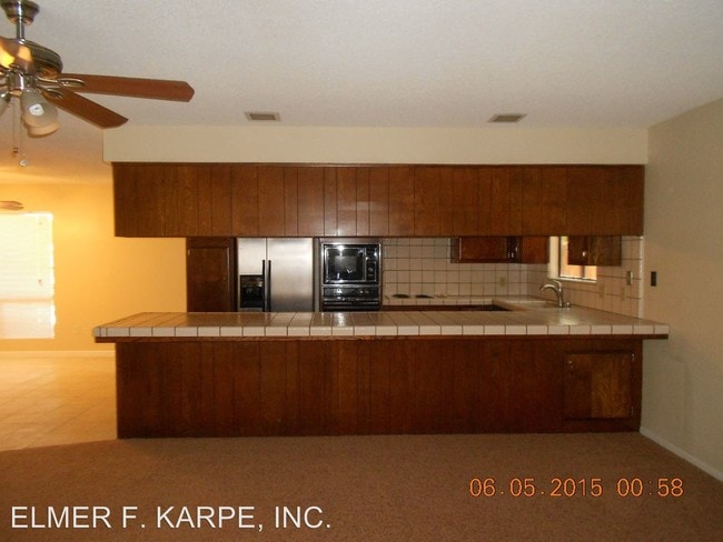 Building Photo - 3 br, 2 bath House - 7905 SHETLAND DR