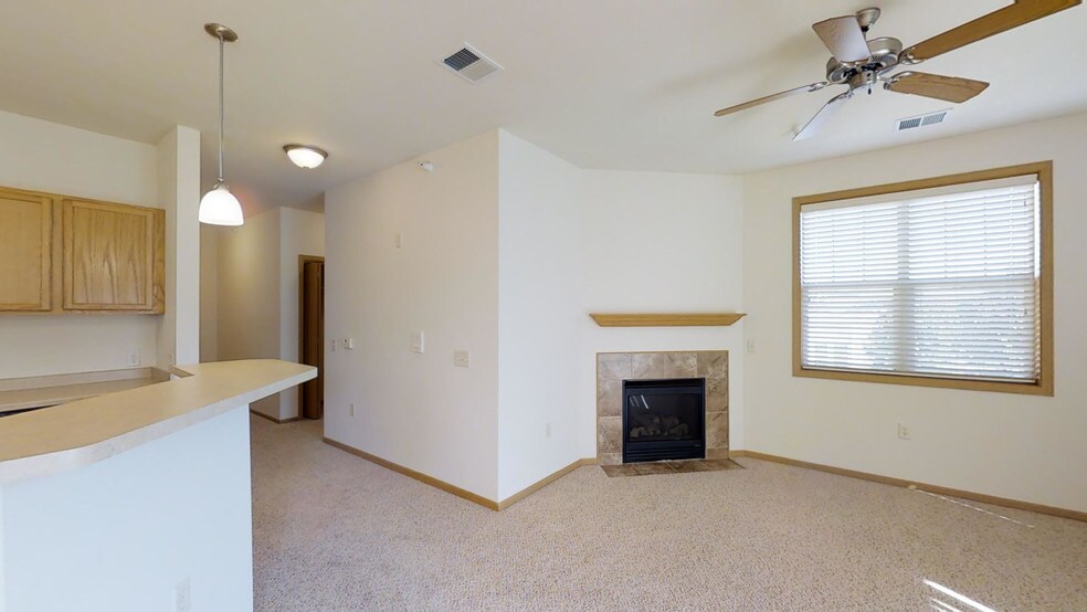 Aurora Pointe Apartments