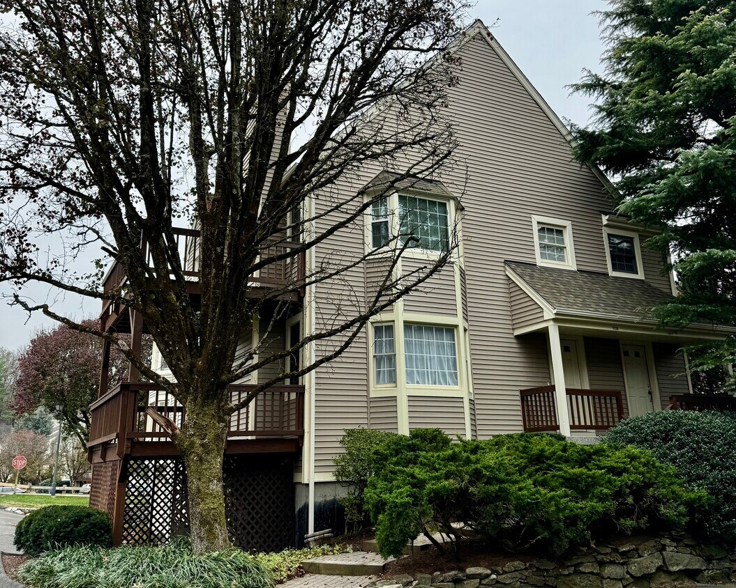 Foto principal - 1118 Foxboro Dr