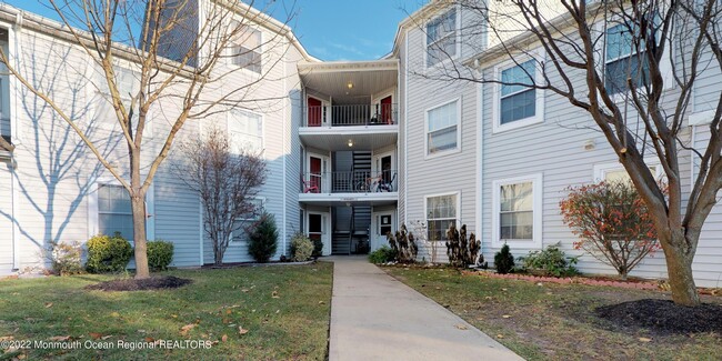 Building Photo - 417 Waters Edge Dr