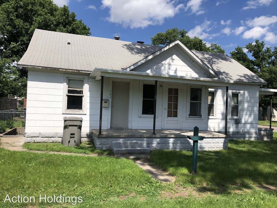 Foto principal - 1 br, 1 bath House - 103 N Oak St