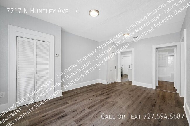 Foto del edificio - 7717 N Huntley Ave