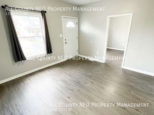 Foto del edificio - 2092 W 105th St