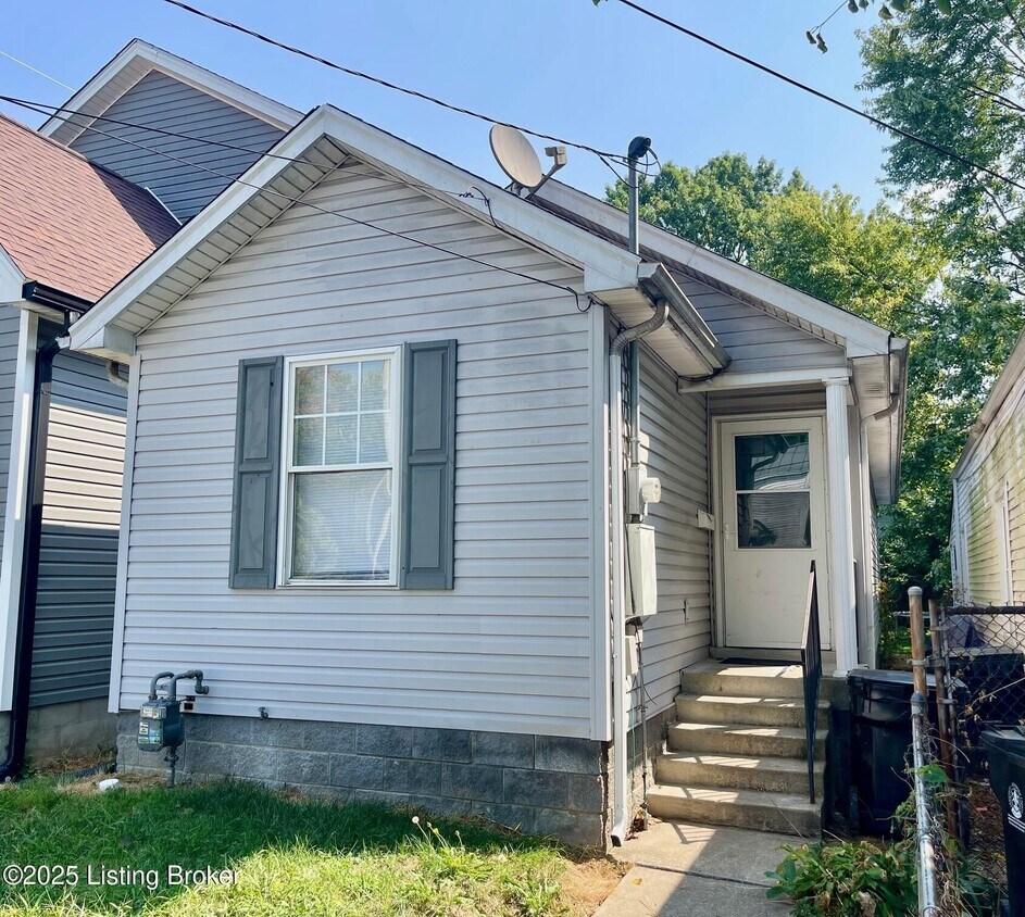 Primary Photo - 2903 S 5th St