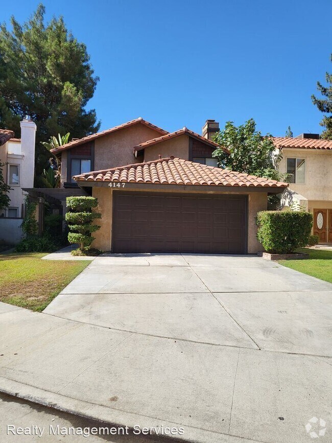 Pinewood Lake Apartments under 2,500 Bakersfield, CA 1 Rentals