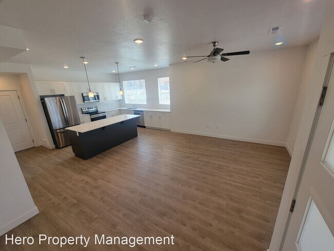 Building Photo - 3 br, 3 bath House - 5490 West Cup Ct