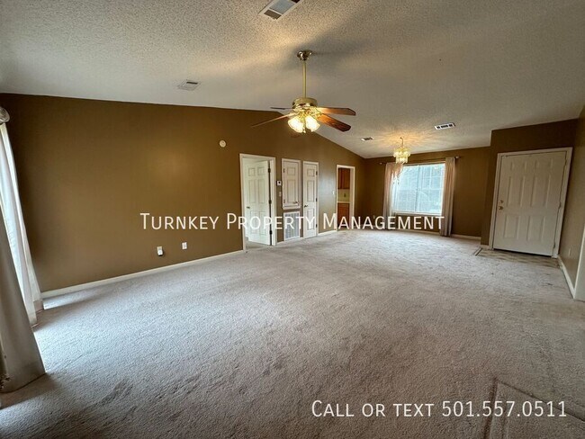 Foto del edificio - 7630 Olive Hill Dr