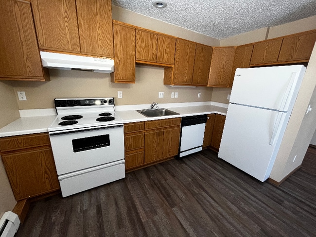 Building Photo - 600 Moccasin Cir Dr