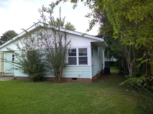 Foto del edificio - 408 Lumpkin Ave