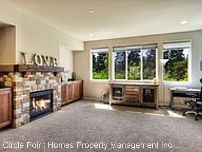 Building Photo - 3 br, 2.5 bath House - 16212 48th Ave W #9