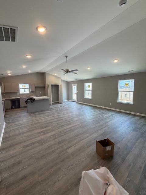 Foto del edificio - 332 Pageant Dr