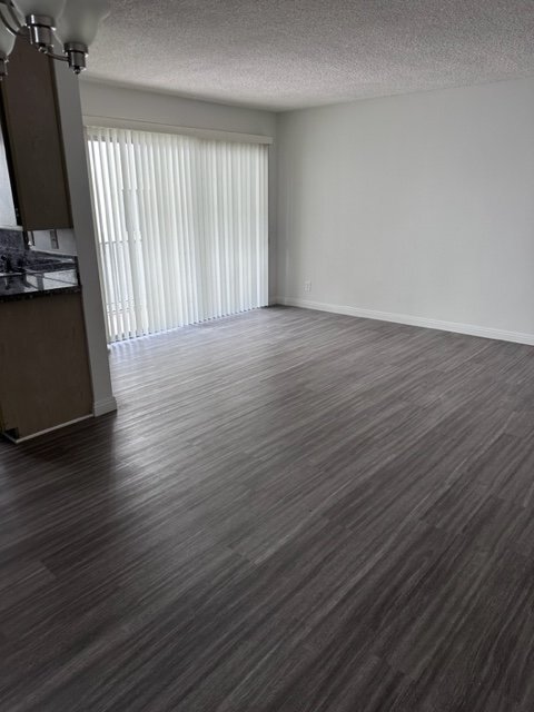 Foto del edificio - 440 Hayworth Ave