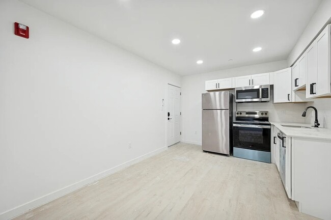 Photo - 5530 Boyer St Apartment