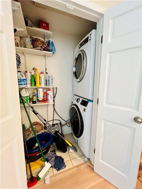 Foto del edificio - 22901 Leadwell St