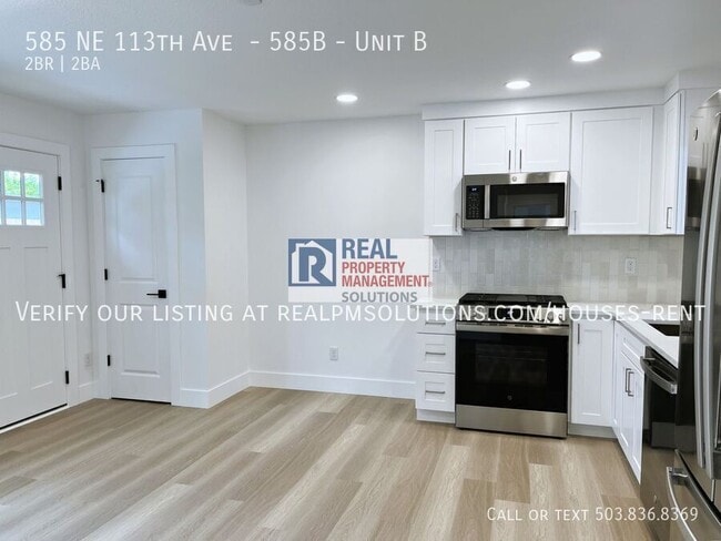 Building Photo - 585 NE 113th Ave