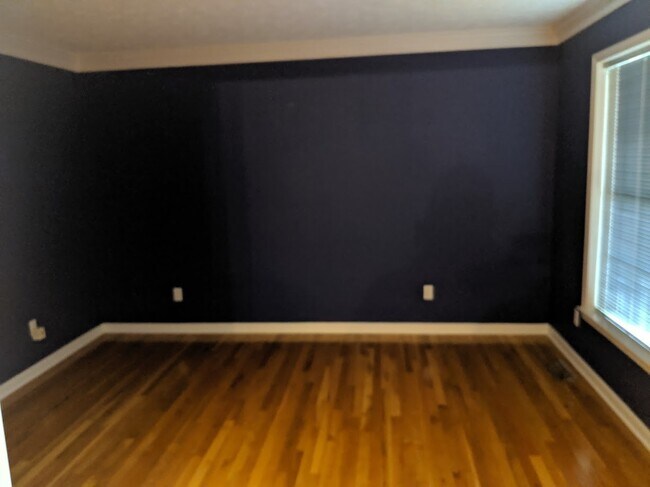 Foto del edificio - Huge 4 Bedroom Chester Transitional in Stoney Glen West with 2 Car Garage, $2225.00 p/month!