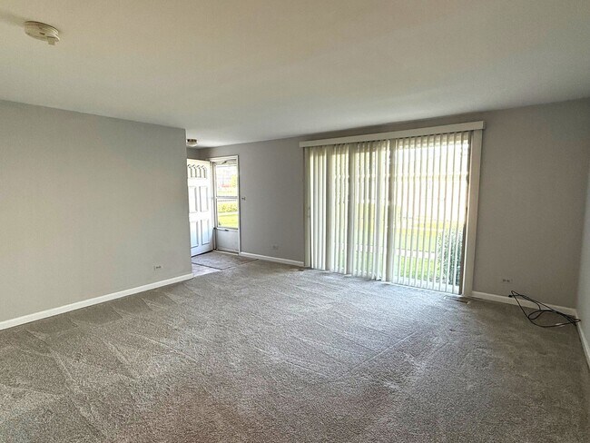 Building Photo - 931 Shattuck Ln