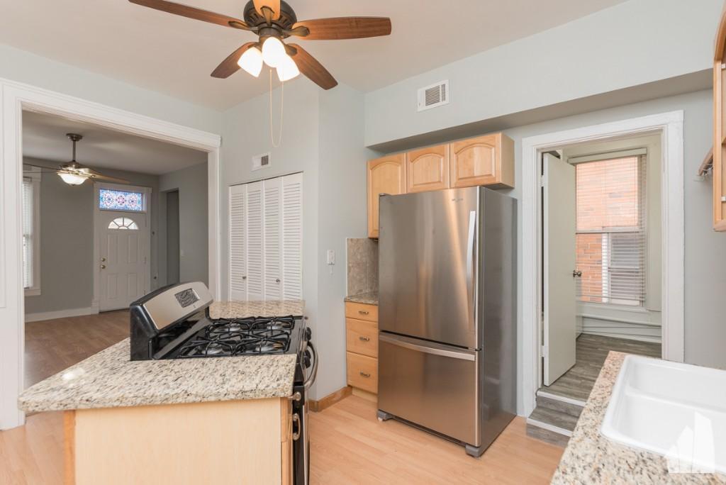 3 bedroom in Chicago IL 60657 - 3 bedroom in Chicago IL 60657