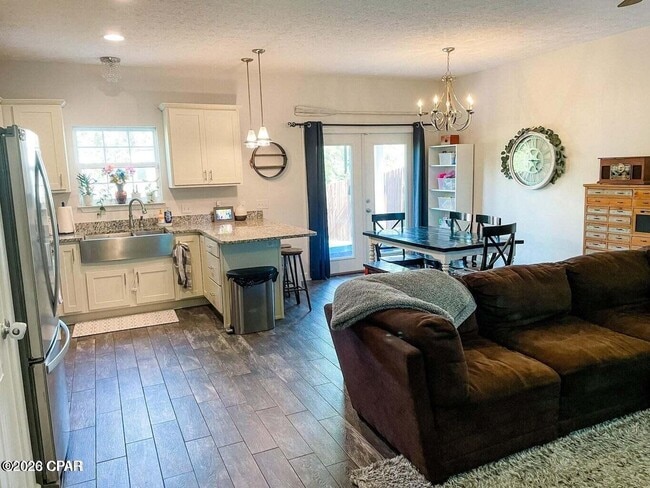 Foto del edificio - 2417 Causeway Manor Ct