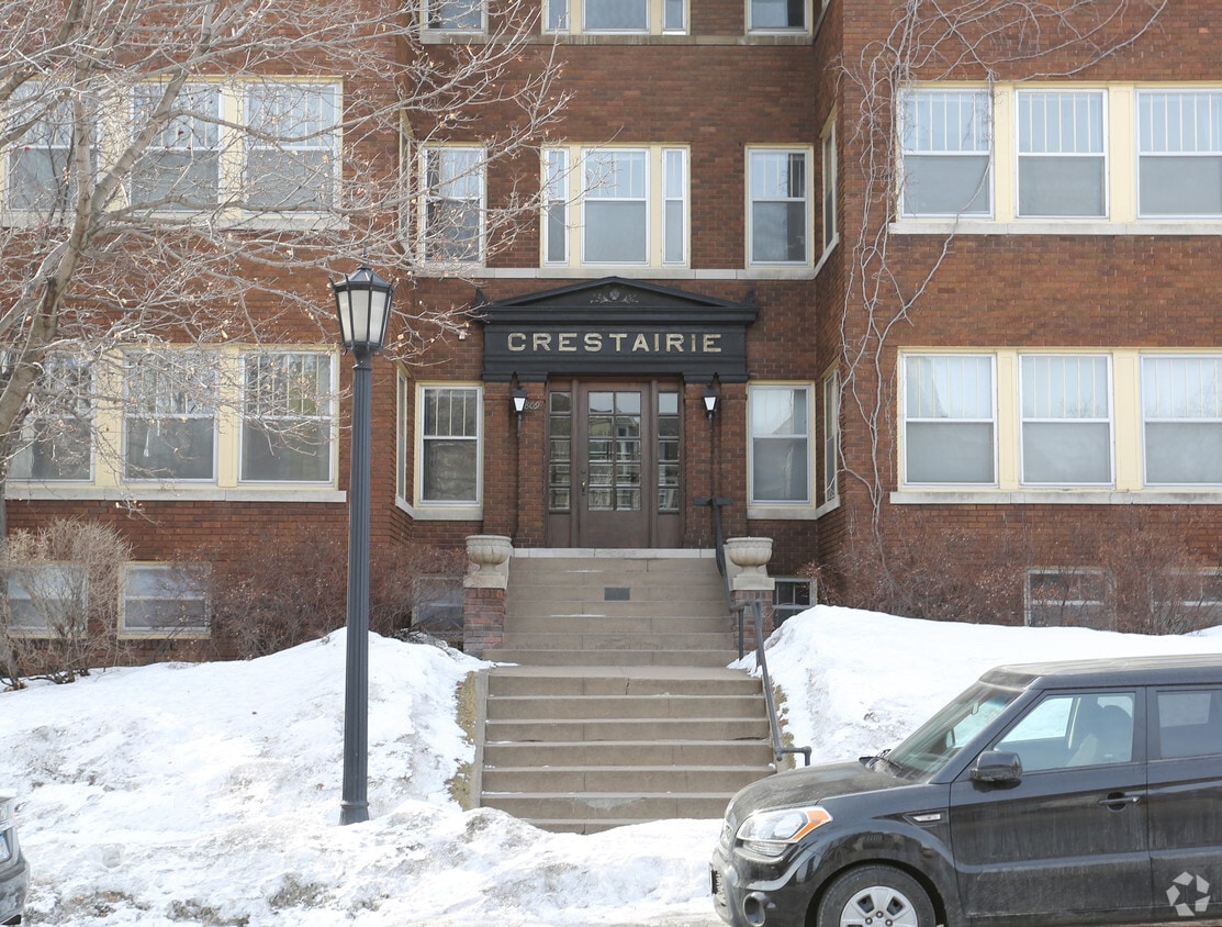 Foto del edificio - 809 Douglas Ave