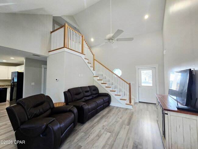 Foto del edificio - 143 Shallow Reed Dr