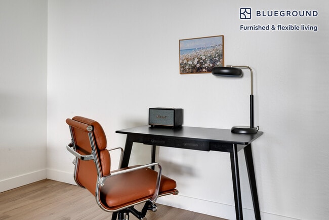 Foto del edificio - 20200 Lucille Ave