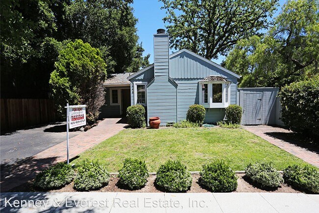 Building Photo - 2 br, 2 bath House - 2345 Dartmouth Street