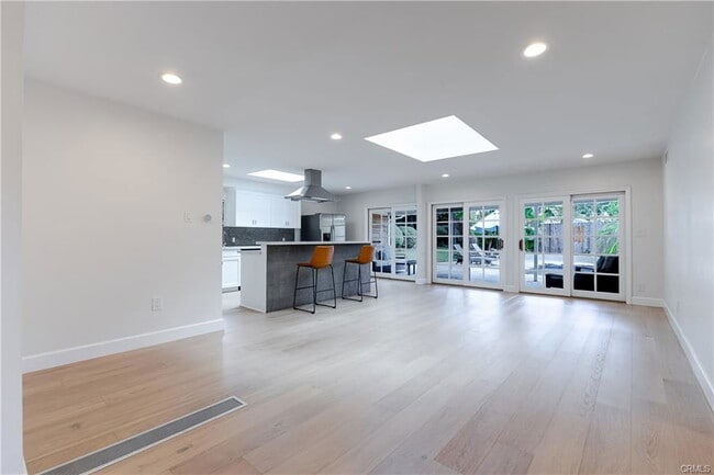 Building Photo - 11500 Dona Cecilia Dr