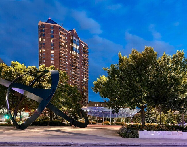 Foto del edificio - 300 Walnut St