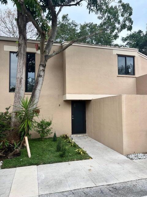 Building Photo - 1161 NW 13th St